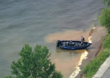 ‘I Saw the Wall of Water Coming’: How a Deadly Storm Surprised Wisconsin Boaters