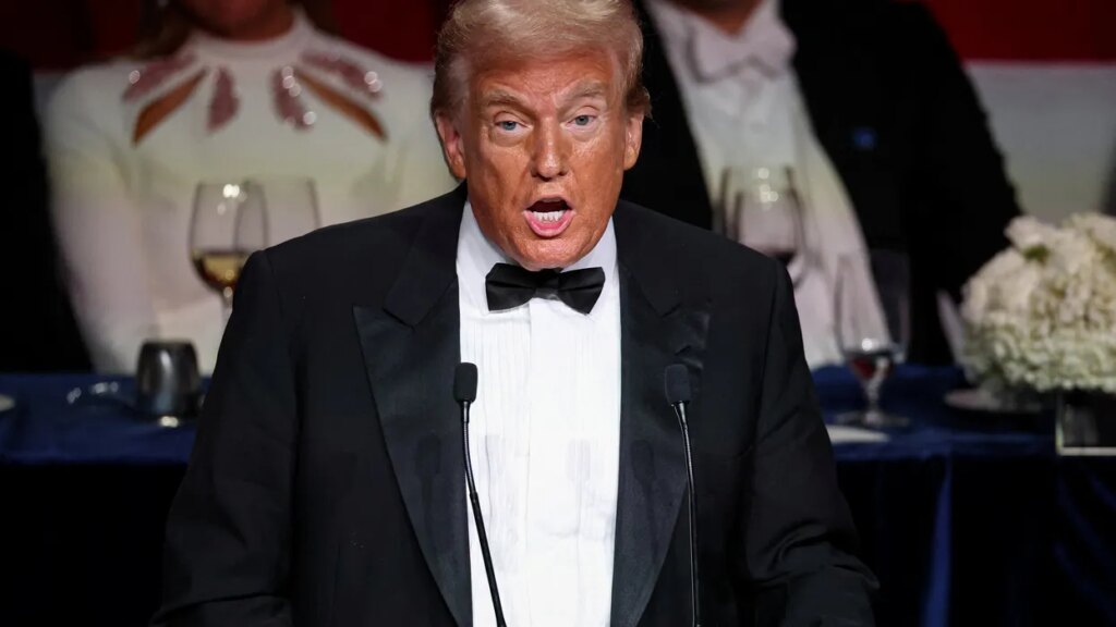Trump’s ‘bafflingly stupid’ midnight move splits GOP and unites cheering Dems: analysts