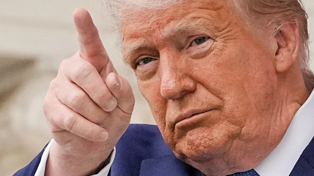 Trump can’t stop complimenting MAGA heir’s physique: ‘There’s been a lot’