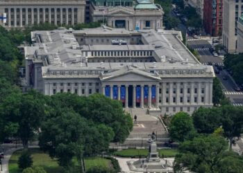 Noose found in federal facility before Juneteenth spurs oversight demands: report