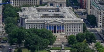 Noose found in federal facility before Juneteenth spurs oversight demands: report