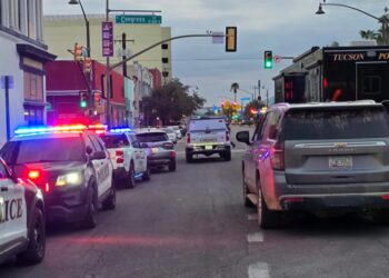Hero Tucson cops stop mass shooting that left 9 people critically wounded