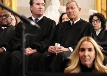 ‘Catastrophic’: Supreme Court justice’s alliance with Trump alarms political operative