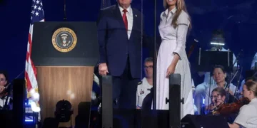Melania laughed after Trump promised not to air the family’s dirty laundry: ex-insider