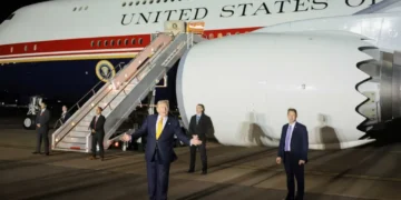 ‘That was a perfect walk!’ Trump toady rages after video of bizarre hand twitch surfaces