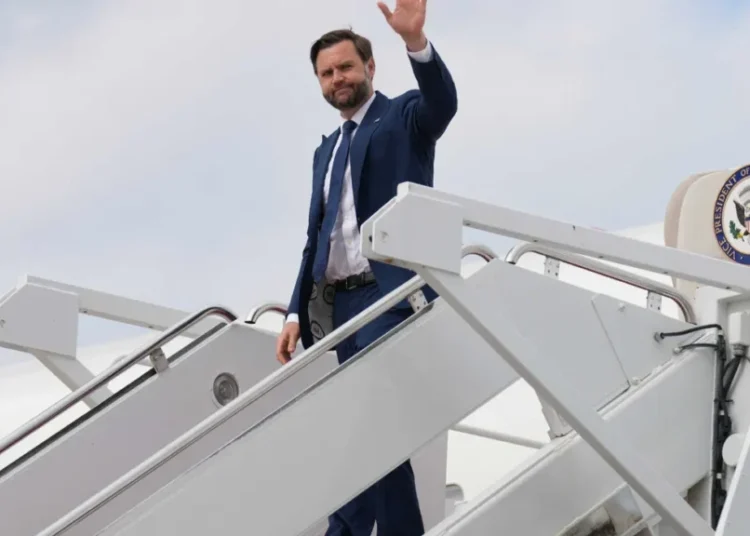 Secret Service agents ‘fed up’ with JD Vance’s ​off-the-record family trips: report