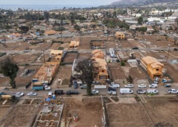 6 arrested for bidding on construction work in Palisades fire zone without a license, prosecutors say