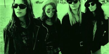 Jennifer Finch of L7 diagnosed with brain cancer, will miss band’s farewell tour