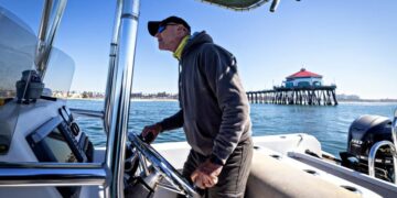 As great whites and humans share the waters, shark lab runs out of funding