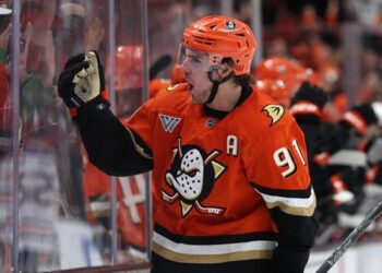 Ducks keep Leo Carlsson, matching offer sheet to make him NHL’s highest-paid player
