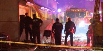 1 dead, 60 displaced after fire in Baldwin Park townhouse community