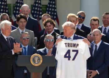 Letters to Sports: Negatives outweigh positives in Dodgers’ White House visit