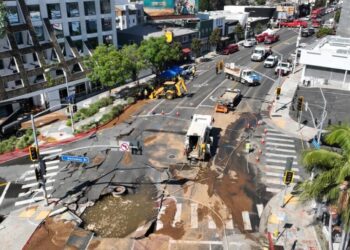 ‘Everything’s destroyed’: Buzzy Sunset Strip cafe closes indefinitely due to water main break