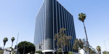 LAUSD faces ‘severe’ signs of insolvency; county warns it could take control of budget