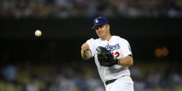 Bellflower native Jeff Kent credits his parents for helping fuel his Hall of Fame career