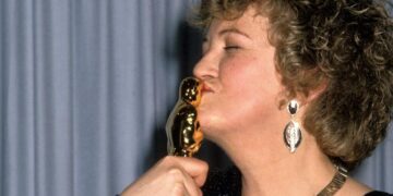Brenda Fricker, Oscar-winning star known for ‘My Left Foot’ and ‘Home Alone 2,’ dies at 81