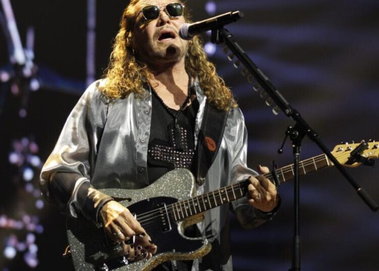 Ubícate, Oasis: Maná’s Fher Olvera slams Liam Gallagher over Mexico-England forecast