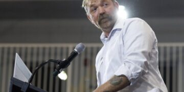 Platner’s collapsing campaign in Maine adds new midterm pressures for Democrats nationwide