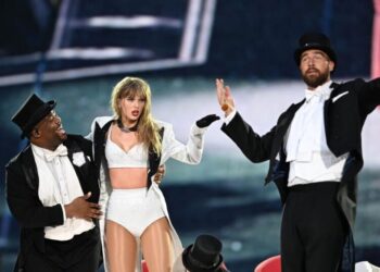 Taylor Swift and Travis Kelce reportedly give Madison Square Garden a fairy-tale transformation, and other details