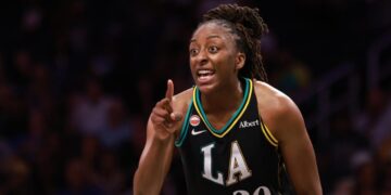 Nneka Ogwumike’s double-double lifts shorthanded Sparks to victory over Sky