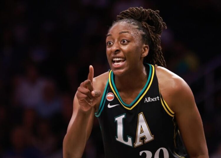 Nneka Ogwumike’s double-double lifts shorthanded Sparks to victory over Sky