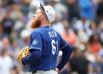 Dodgers’ strong road trip finishes with bullpen meltdown in loss to Mets