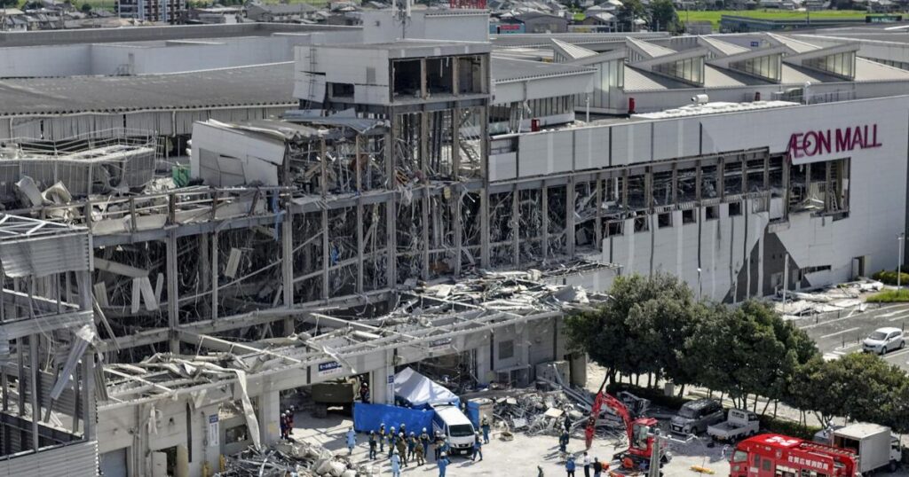 Hope dwindles for rescue in southwestern Japan quake as death toll climbs to 25