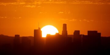 Air conditioning alone won’t save us from killer heat