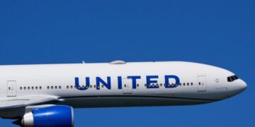 ‘So demeaning.’ United employee threatens to call ICE on California passenger in viral video