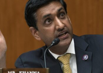 Rep. Ro Khanna says armed Israeli settlers detained him in West Bank