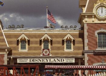 Disneyland to offer $71 tickets for Anaheim residents