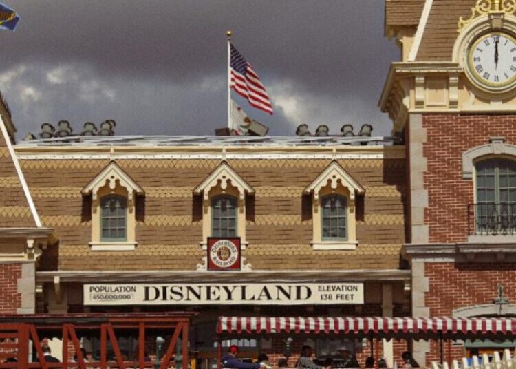 Disneyland to offer $71 tickets for Anaheim residents
