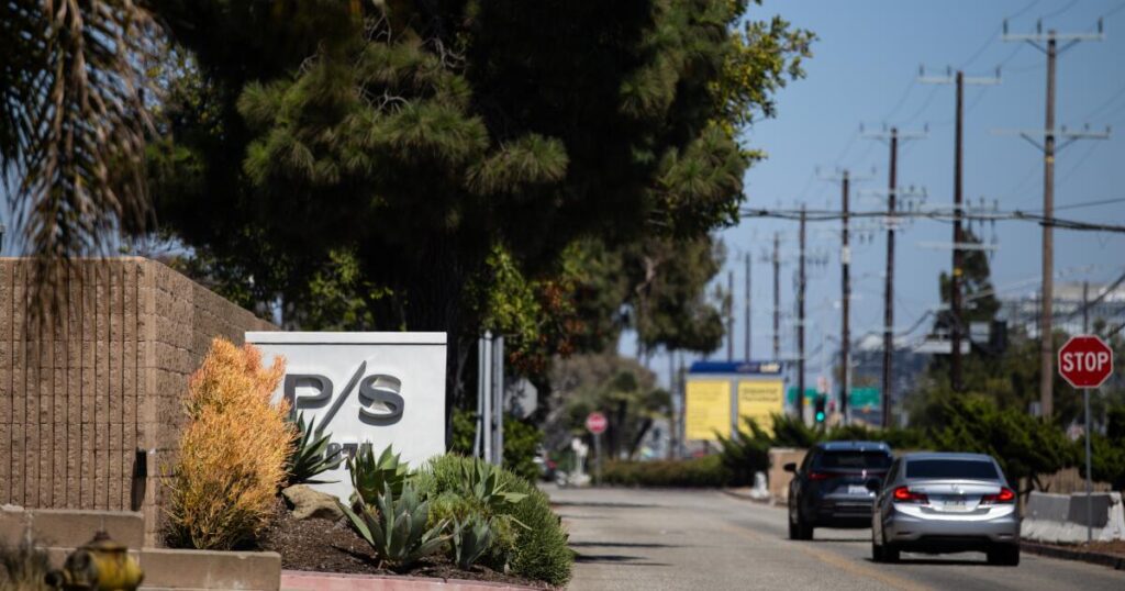 Exclusive LAX terminal embroiled in messy dispute with security consultant to the stars