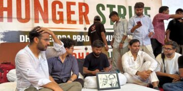 Indian police forcibly hospitalize Cockroach Janata Party activist on hunger strike