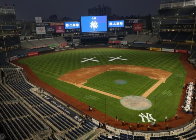 Dodgers game Saturday against Yankees is postponed because of rain