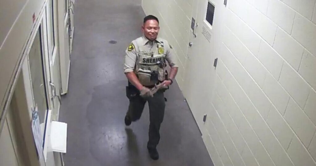 Former SoCal sheriff’s deputy shoved detainee, whose spine fractured. He’s headed to prison