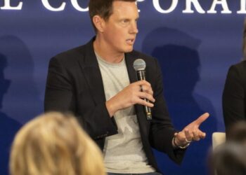 Paramount CEO David Ellison says the Warner merger is still on track