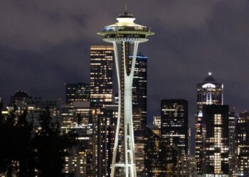 Multiple people shot after gunfire breaks out near Seattle’s Space Needle