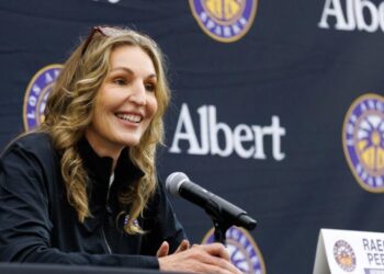 Sparks fire general manager Raegan Pebley amid lackluster season