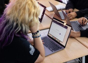 AI, like a hovering parent, protects students from the failures they need