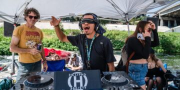 As L.A. River morphs into impromptu stage for nature-loving musicians, gentrification fears remain