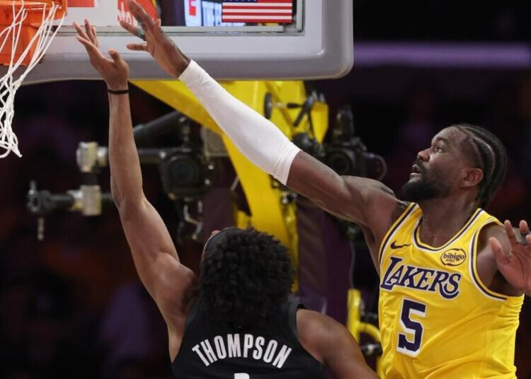 Lakers trade Deandre Ayton to the Wizards for Jaden Hardy, draft picks