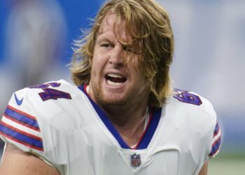 Former NFL player Jordan Devey, who won Super Bowl with Patriots, dies by suicide at 38