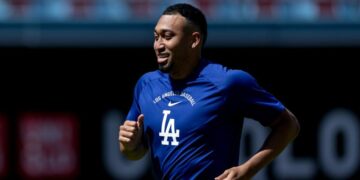 Dodgers’ Edwin Díaz pushes back against alleged links to illegal cockfighting
