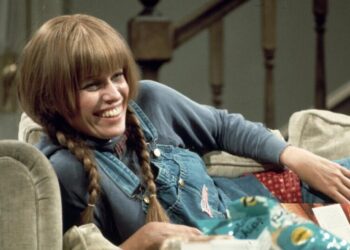 Louise Lasser, star of soapy TV satire ‘Mary Hartman, Mary Hartman,’ dies at 87