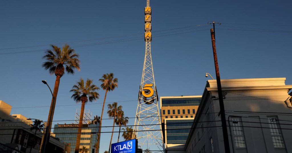 FCC will vote on lifting TV ownership cap next month