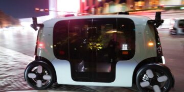 Sleeping robotaxi riders are triggering 911 calls and straining first responders