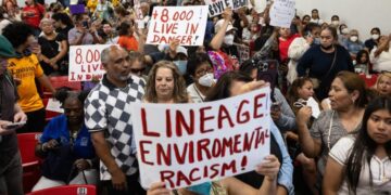 Lineage files permit to rebuild Boyle Heights warehouse. ‘A slap in the face,’ mayor says