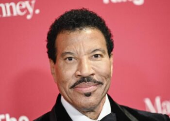 Lionel Richie ‘doing well’ after hitting pause on tour for unspecified health issue