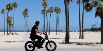 E-bike injuries are increasing rapidly in California; many of those hurt are 14 or younger, study finds